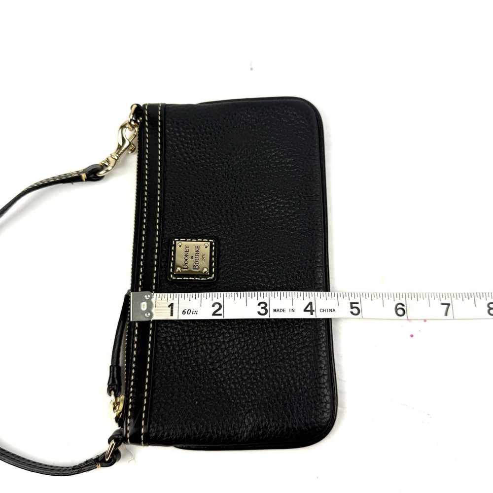 Dooney & Bourke Wristlet Black Pebbled Leather Clutch Preppy Red Interior NEW - Picture 5 of 6
